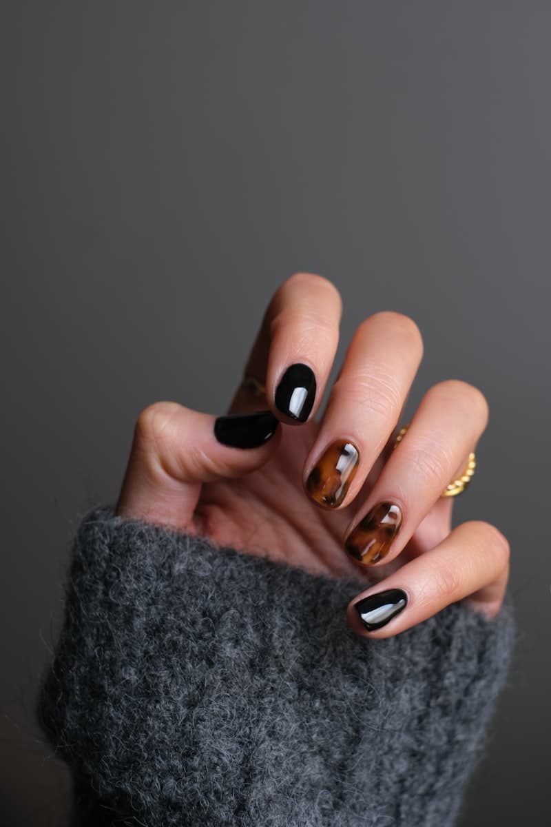 Elegant nail art design
